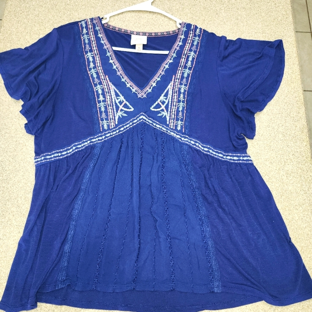 Cute women's top!